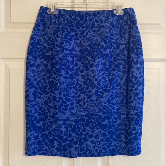 Loft Blue Floral Skirt - Picture 2 of 3